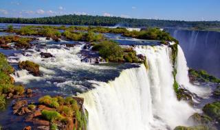伊瓜苏瀑布 伊瓜苏瀑布